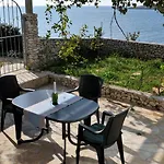 Direkt Am Meer-apartments Puntaplanka 아파트 *