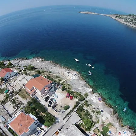 Direkt Am Meer-apartments Puntaplanka *