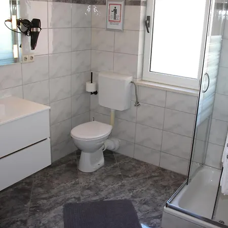 Direkt Am Meer-apartments Puntaplanka