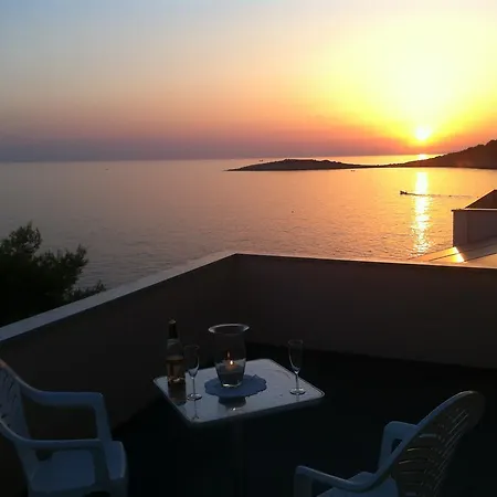 Direkt Am Meer-apartments Puntaplanka