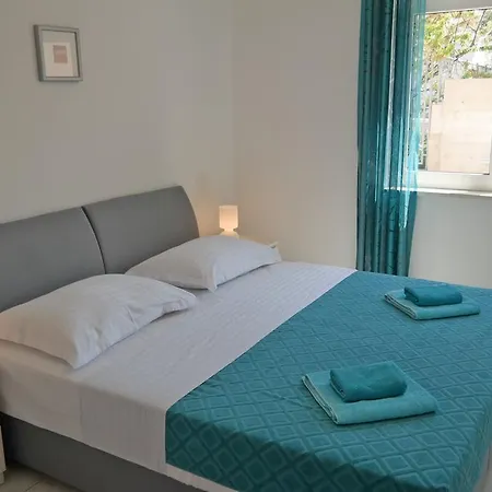 Apartment Direkt Am Meer-apartments Puntaplanka