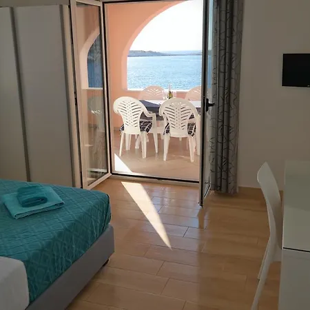Direkt Am Meer-apartments Puntaplanka Appartement *