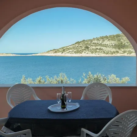 Direkt Am Meer-apartments Puntaplanka רוגוזניצה
