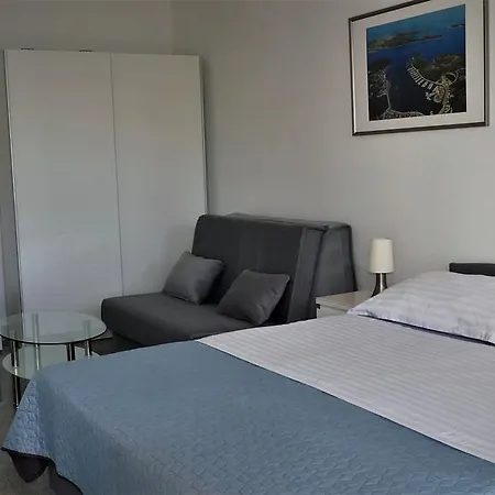 Direkt Am Meer-apartments Puntaplanka *