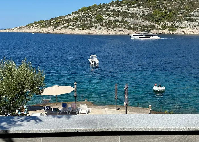 Direkt Am Meer-apartments Puntaplanka Apartament